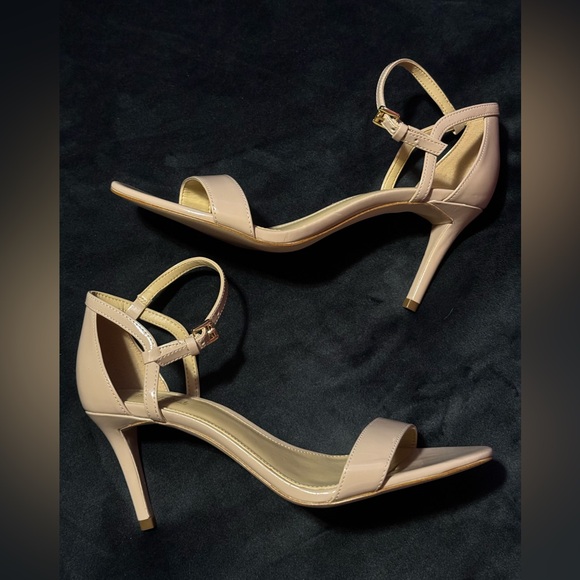 MICHAEL Michael Kors Simone patent leather sandals Size 7.5 Nude Heels Pumps - Picture 15 of 16